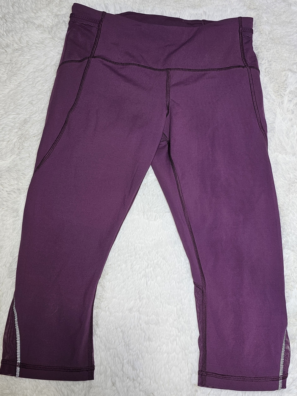 lululemon athletica Plum Capri Leggings Size 8